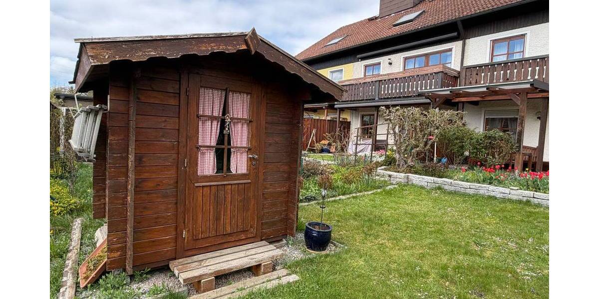 Mehrfamilienhaus, Wohnhaus Bayreuth Laineck - 6 Zimmer, 139 m&sup2;, 430.000&euro; | Angebot:26658513