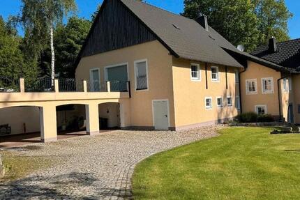 Haus Stammbach - 11 Zimmer, 260 m&sup2;, 1.250.000&euro; | Angebot:24284594