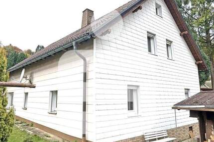 Haus Marktschorgast - 4 Zimmer, 123 m&sup2;, 69.000&euro; | Angebot:25707315