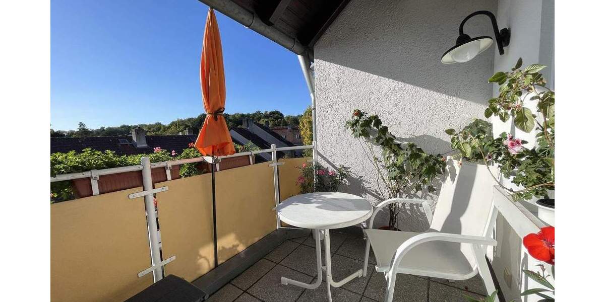 Etagenwohnung Bayreuth Roter Hügel - 3 Zimmer, 76 m&sup2;, 250.000&euro; | Angebot:25743807