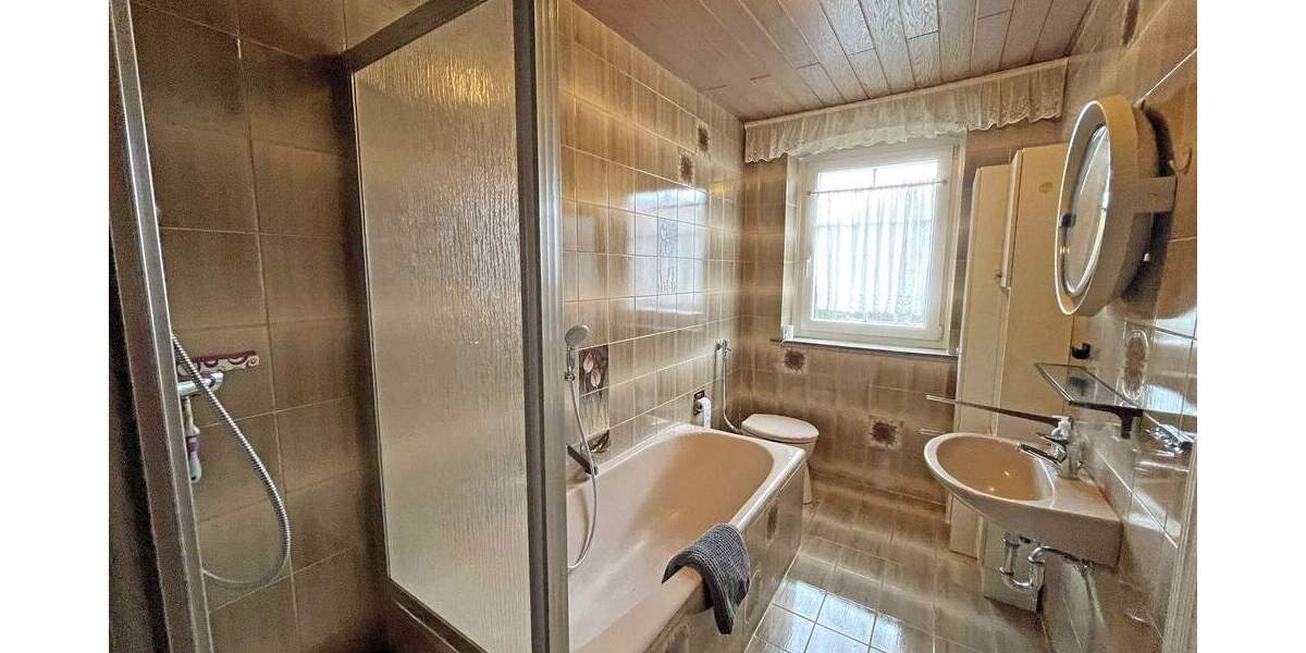 Einfamilienhaus Untersteinach - 6 Zimmer, 110 m&sup2;, 109.000&euro; | Angebot:25707348