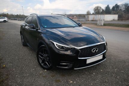 INFINITI Q30 68.010 km 18.500 &euro; Bayreuth 95448