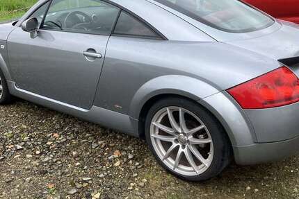 Audi TT 217.000 km 6.500 &euro; Tremmersdorf 92676