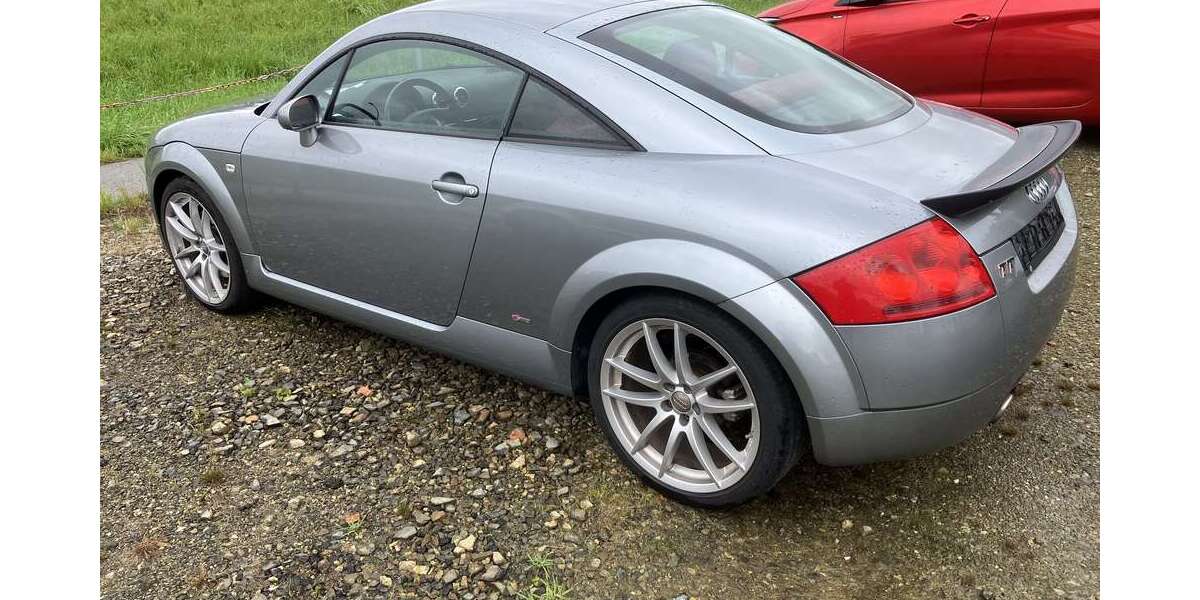 Audi TT 217.000 km 6.500 &euro; Tremmersdorf 92676