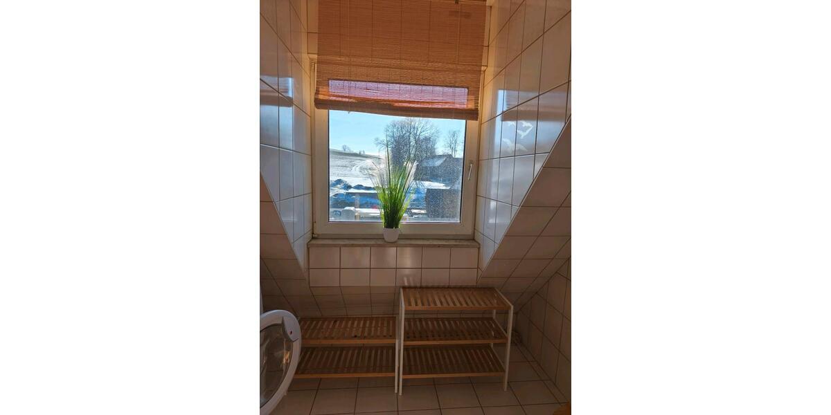 Dachgeschoßwohnung Neuenmarkt - 1 Zimmer, 35 m&sup2;, 565&euro; | Angebot:25964495