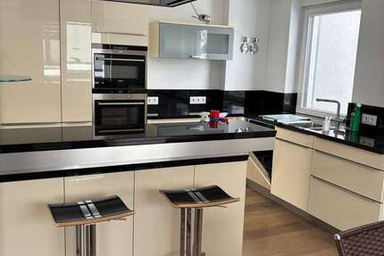 Wohnung Bayreuth Meyernberg - 4 Zimmer, 160 m&sup2;, 1.920&euro; | Angebot:25544057