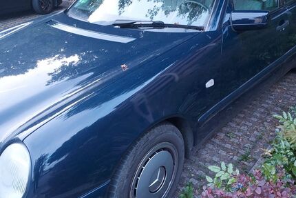 Mercedes-Benz 200 157.000 km 1.200 &euro; Bayreuth, Bayern 95448