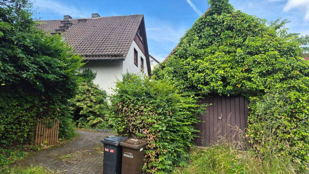 Einfamilienhaus Bayreuth St. Johannis - 1 Zimmer, 140 m&sup2;, 229.000&euro; | Angebot:26885929