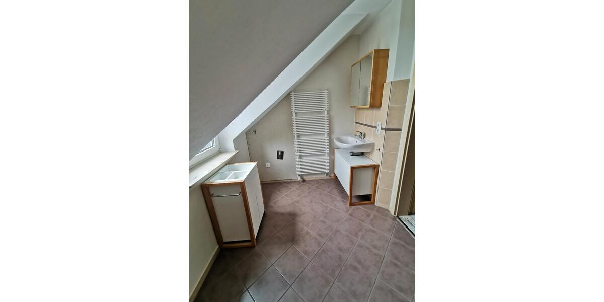 Dachgeschoßwohnung Bayreuth City - 5 Zimmer, 140 m&sup2;, 1.600&euro; | Angebot:27544669