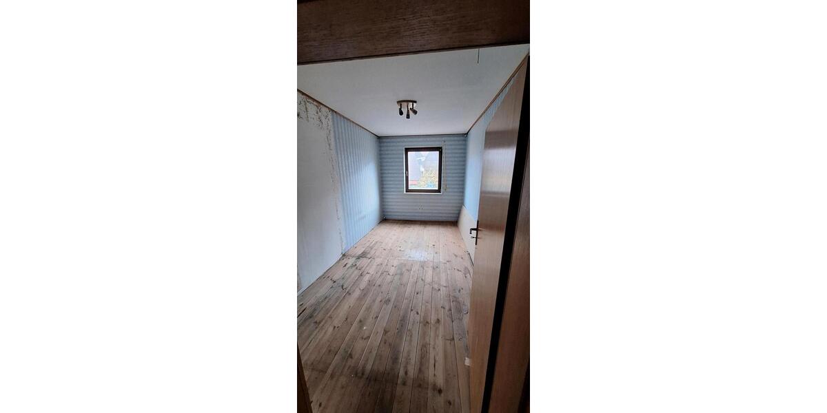Einfamilienhaus Pottenstein - 4.5 Zimmer, 146 m&sup2;, 130.000&euro; | Angebot:26367830
