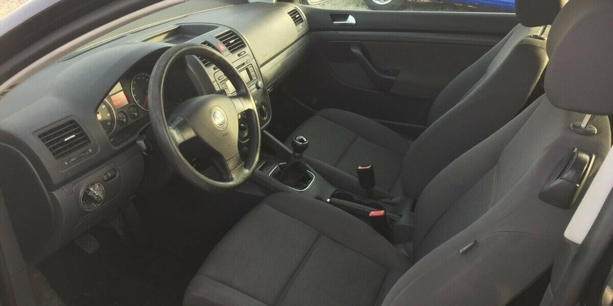 VW Golf Trendline, Klima,el.Fh. 2 Hd.,Tüv 03/28! 200.000 km 2.600 &euro; Himmelkron 95502