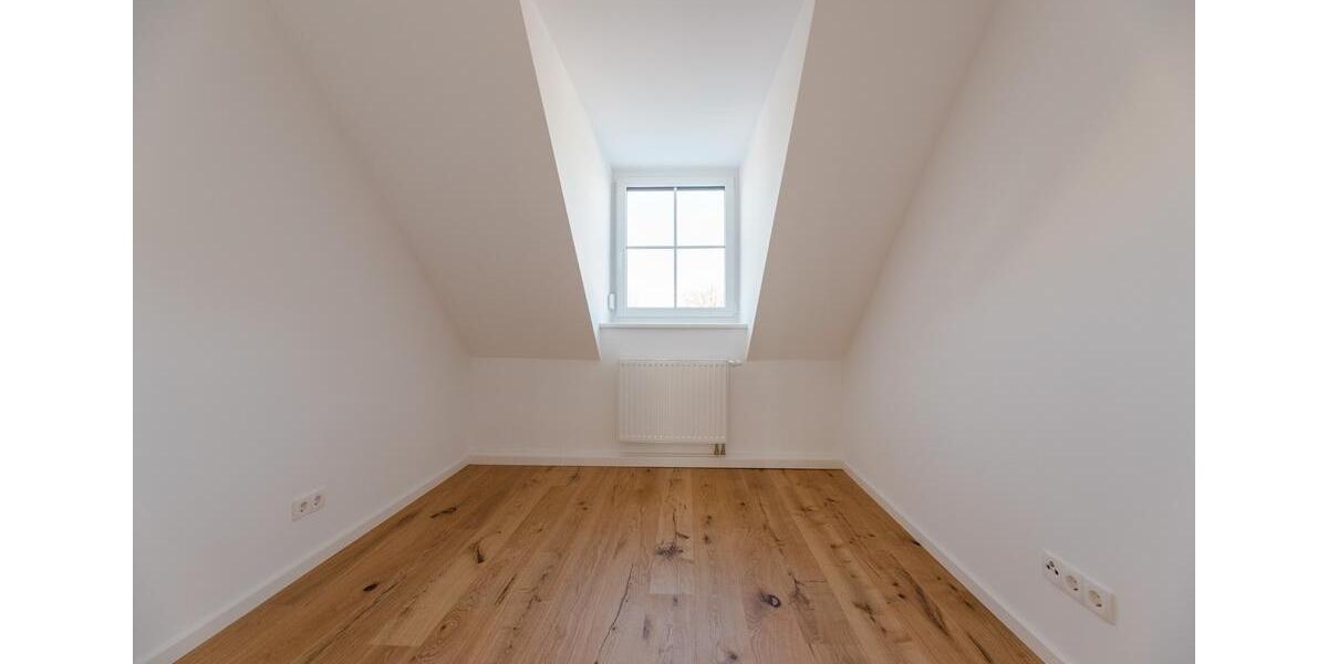 Dachgeschoßwohnung Bayreuth Meyernberg - 3 Zimmer, 69 m&sup2;, 245.000&euro; | Angebot:26834920