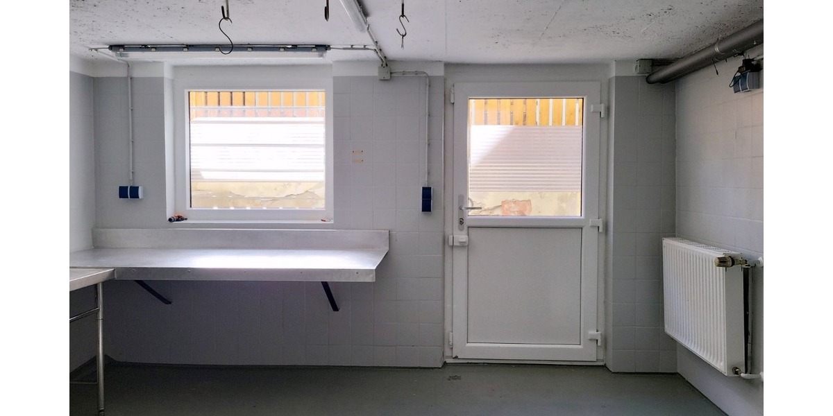 Wohnhaus mit ehemaliger Gastwirtschaft und Scheune in Leups bei Pegnitz zu verkaufen. - Zweifamilienhaus Pegnitz | Angebot:26232738