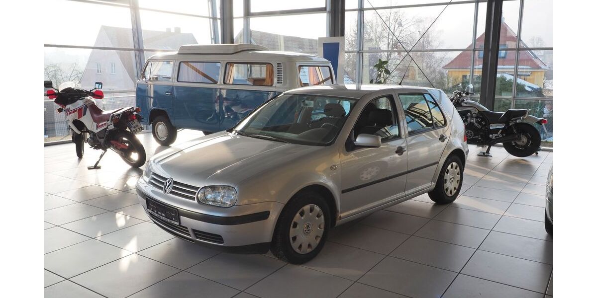 VW Golf 282.557 km 1.750 &euro; Creußen 95473
