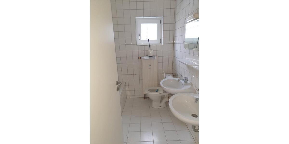 Etagenwohnung Speichersdorf - 3 Zimmer, 80 m&sup2;, 190.000&euro; | Angebot:25989010