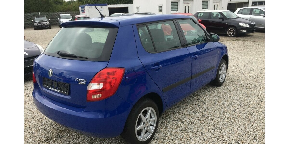 Skoda Fabia Ambiente,1 Hand,4 Zyl.,Kilma,Temp.,! 167.000 km 3.200 &euro; Himmelkron 95502
