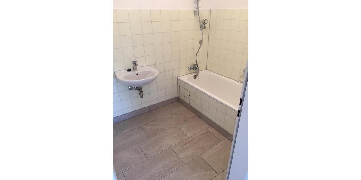 Etagenwohnung Bayreuth Meyernberg - 3 Zimmer, 68 m&sup2;, 850&euro; | Angebot:26030571