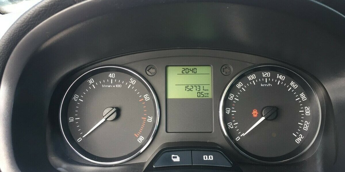 Skoda Fabia Family,Klimaaut.,AHK,Temp.,Tüv 01/28! 150.000 km 4.990 &euro; Himmelkron 95502