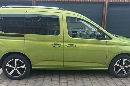 VW Caddy 8.100 km 28.900 &euro; Weismain 96260