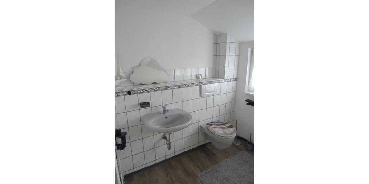 Einfamilienhaus Marktleugast - 6 Zimmer, 150 m&sup2;, 135.000&euro; | Angebot:25589667