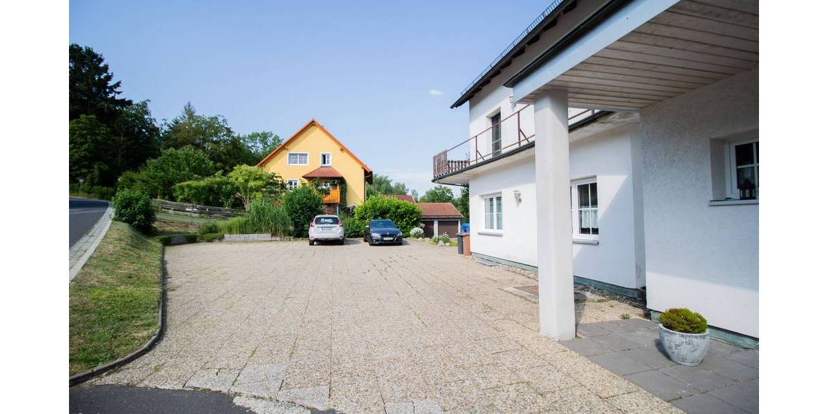 Mehrfamilienhaus, Wohnhaus Bischofsgrün - 1 Zimmer, 350 m&sup2;, 379.000&euro; | Angebot:25728886