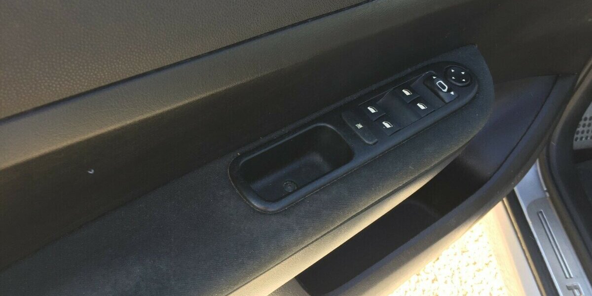 Peugeot 307 Quiksilver,Klima,Alu,Tüv Neu! 189.970 km 2.950 &euro; Himmelkron 95502