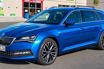 Skoda Superb 150.000 km 22.900 &euro; Creußen 95473