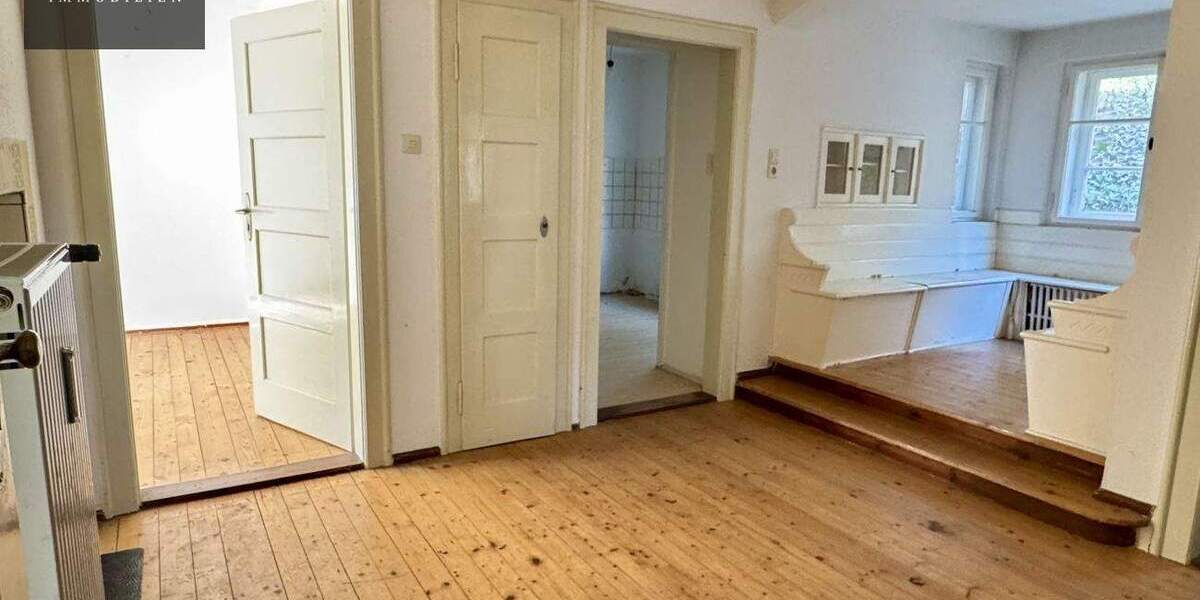 Doppelhaushälfte Kulmbach Blaich - 8 Zimmer, 160 m&sup2;, 189.000&euro; | Angebot:25665686