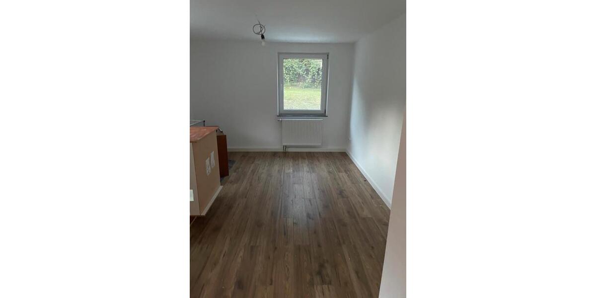 Erdgeschoßwohnung Eschenbach in der Oberpfalz - 3 Zimmer, 69 m&sup2;, 180.000&euro; | Angebot:25647031