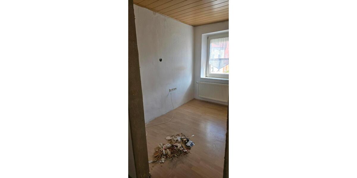 Reihenhaus Kemnath - 4 Zimmer, 120 m&sup2;, 80.000&euro; | Angebot:26047109