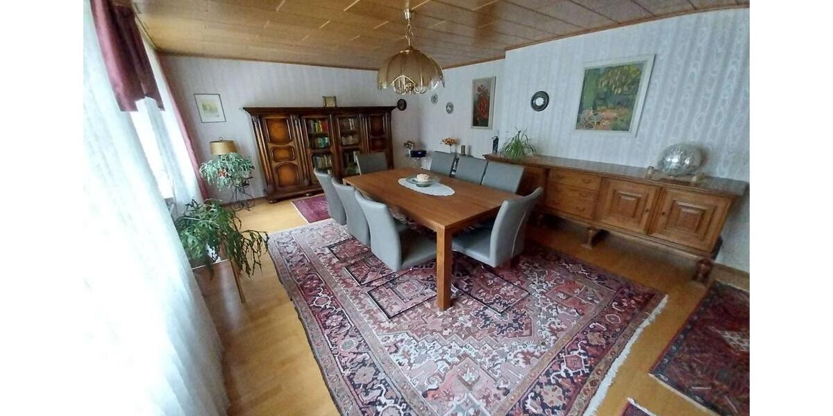 Etagenwohnung Neudrossenfeld - 5 Zimmer, 130 m&sup2;, 398.000&euro; | Angebot:26913915