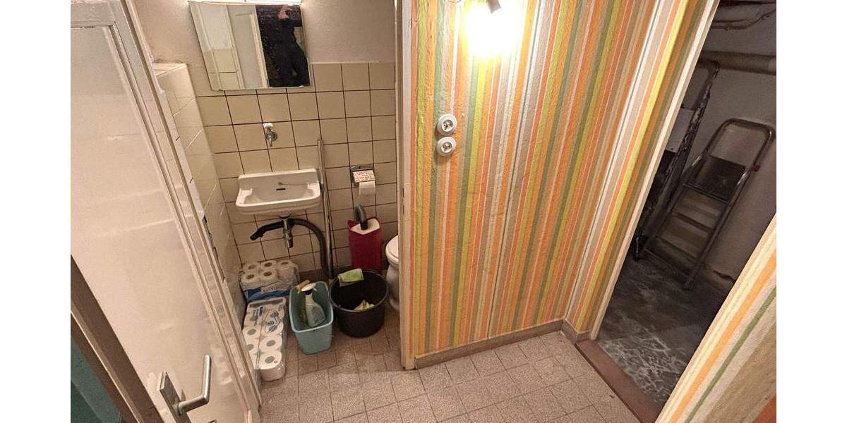 Doppelhaushälfte Kulmbach Blaich - 5 Zimmer, 157 m&sup2;, 220.000&euro; | Angebot:25880923