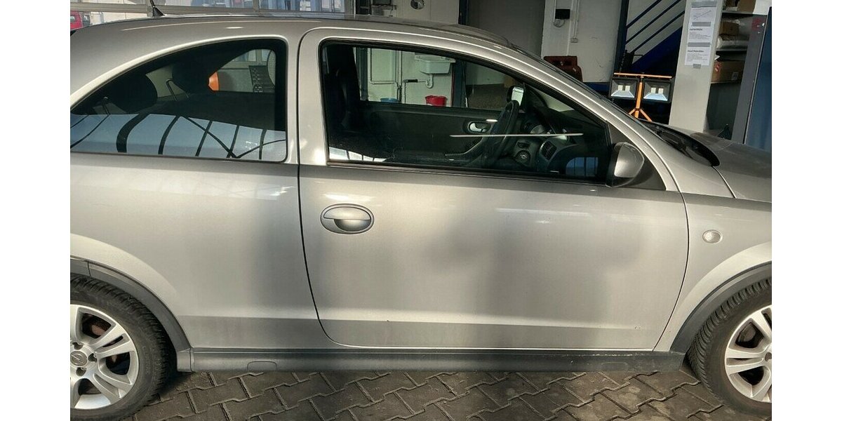 Opel Corsa Edition,Klima,Alu, usw. ! 200.000 km 2.450 &euro; Himmelkron 95502