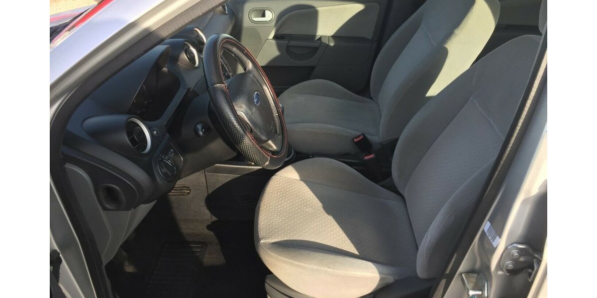 Ford Fiesta Chia, Klima,! 147.000 km 2.700 &euro; Himmelkron 95502