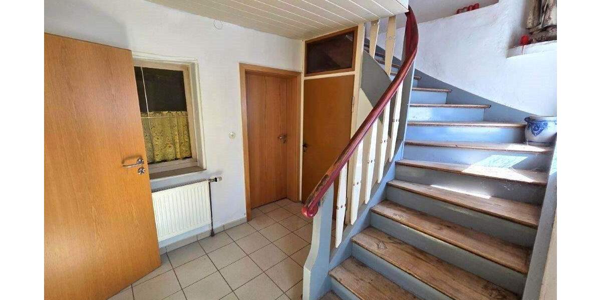 Einfamilienhaus Stadtsteinach - 5 Zimmer, 140 m&sup2;, 119.000&euro; | Angebot:25707335