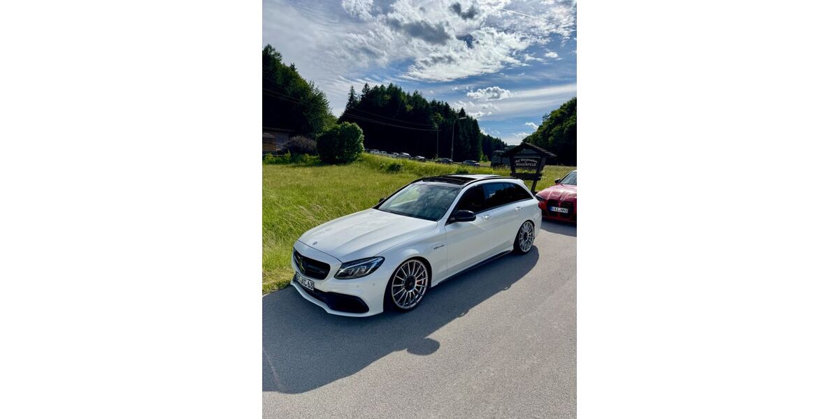 Mercedes-Benz C 63 AMG 116.006 km 41.000 &euro; Bayreuth 95448