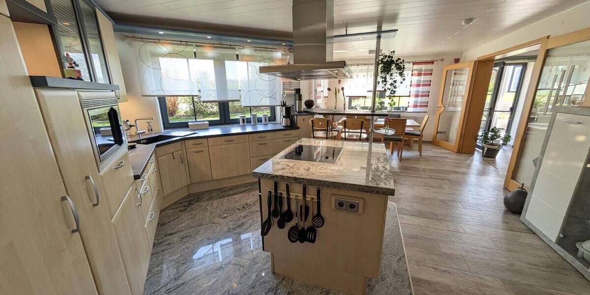 Einfamilienhaus Goldkronach/ Dressendorf Dressendorf - 7 Zimmer, 232 m&sup2;, 765.000&euro; | Angebot:26641486