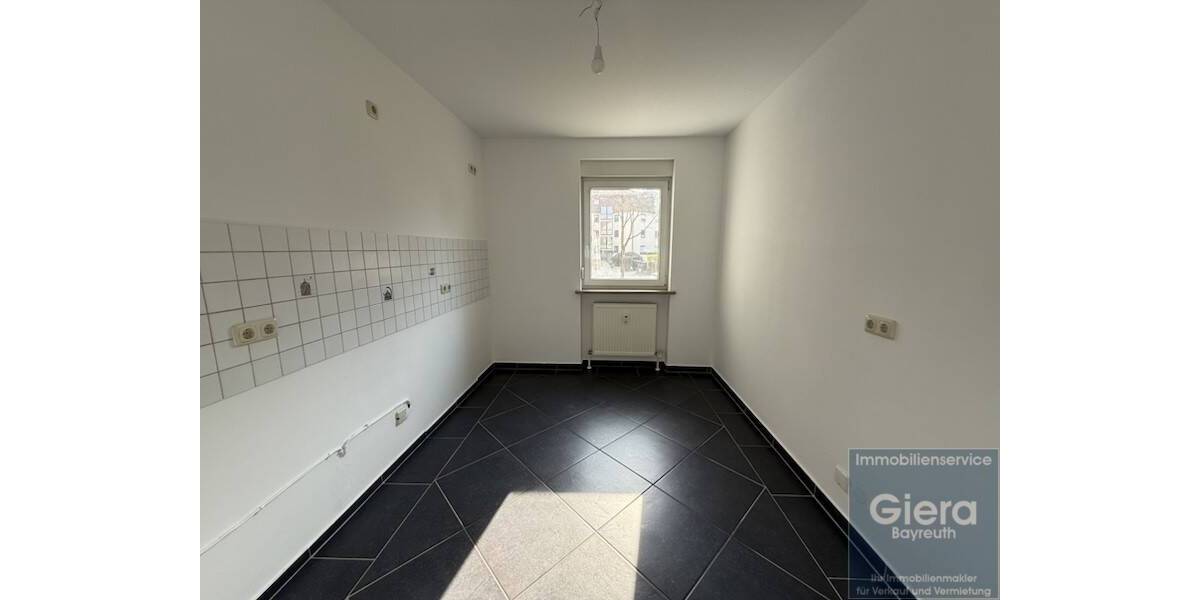Etagenwohnung Bayreuth Roter Hügel - 3 Zimmer, 87 m&sup2;, 950&euro; | Angebot:26153809