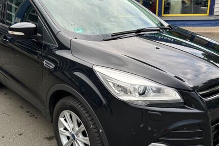 Ford Kuga 193.000 km 9.990 &euro; Bayreuth 95448
