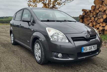 Toyota Corolla Verso 212.000 km 4.299 &euro; Kulmbach 95326