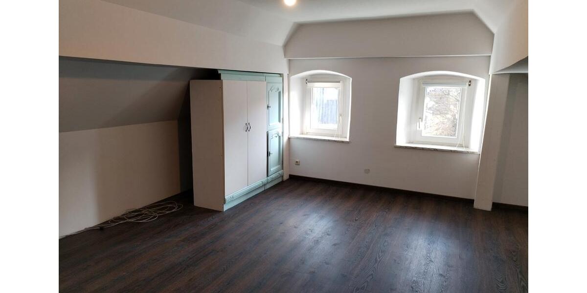 Einfamilienhaus Marktleugast - 3 Zimmer, 100 m&sup2;, 165.000&euro; | Angebot:25964679