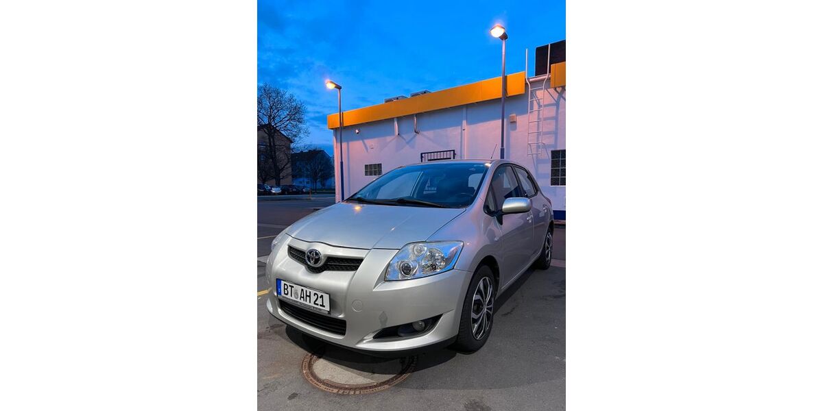 Toyota Auris 59.000 km 6.850 &euro; Bayreuth 95447