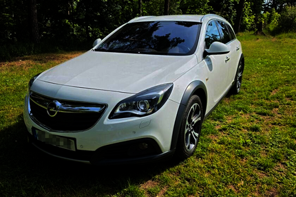 Opel Insignia CT 187.000 km 8.900 &euro; Auerbach 91275