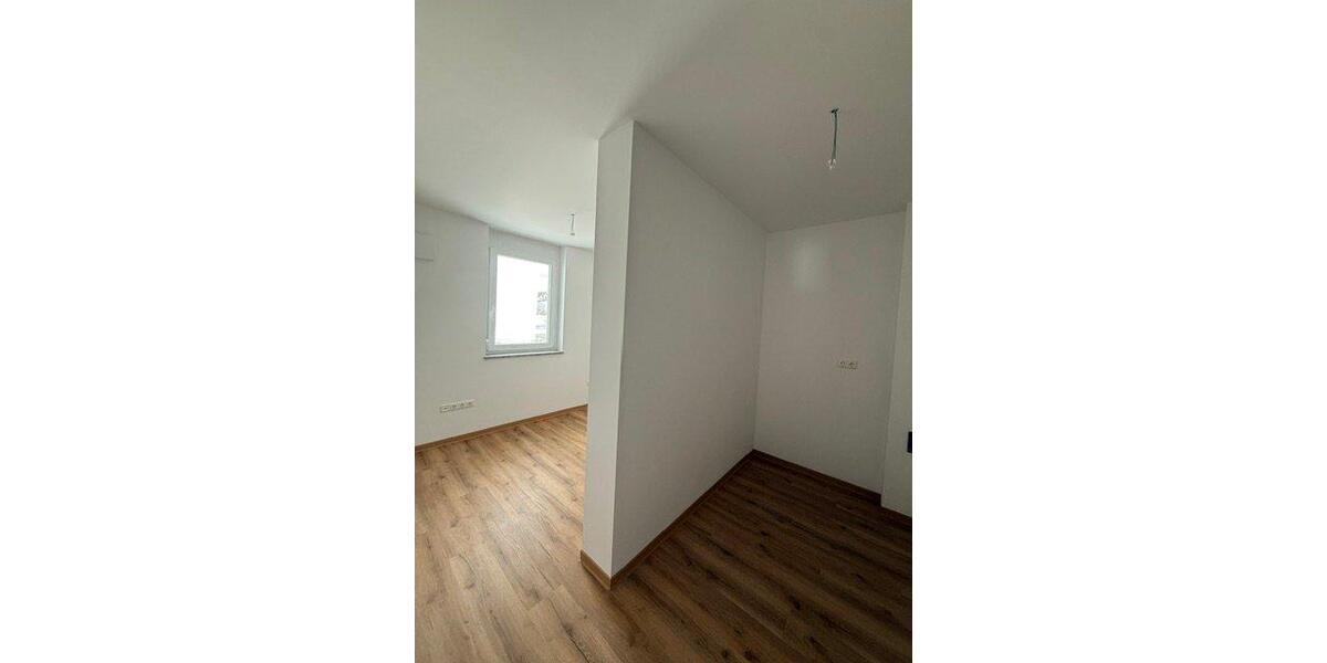Etagenwohnung Kemnath - 3 Zimmer, 71 m&sup2;, 805&euro; | Angebot:25986424
