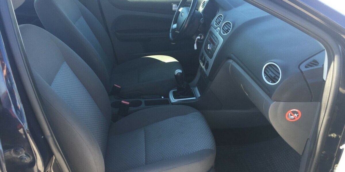 Ford Focus Style,Tempomat ,Klima,Tüv Neu! 321.000 km 2.000 &euro; Himmelkron 95502