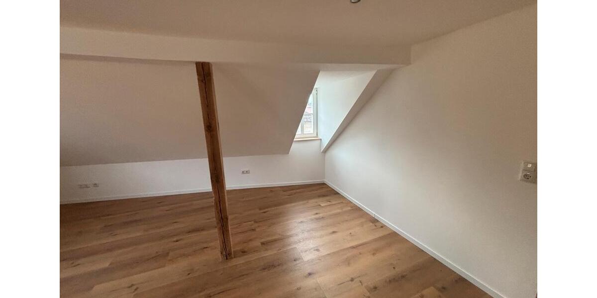 Maisonettenwohnung Bayreuth City - 4 Zimmer, 170 m&sup2;, 1.750&euro; | Angebot:25767092