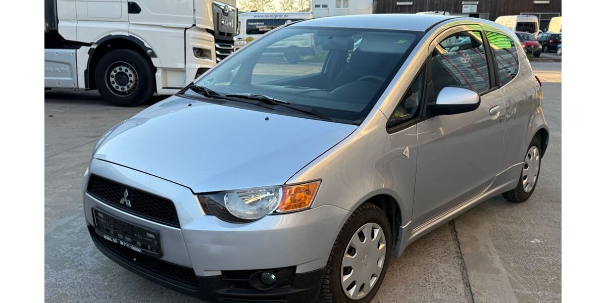 Mitsubishi Colt 180.000 km 3.990 &euro; Tröstau 95709