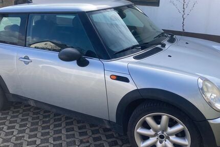 Mini ONE 145.000 km 3.490 &euro; Marktleugast 95352
