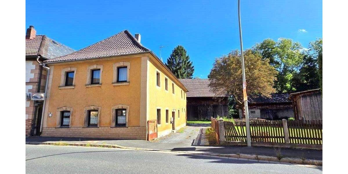 Einfamilienhaus Stadtsteinach - 5 Zimmer, 140 m&sup2;, 119.000&euro; | Angebot:25707335