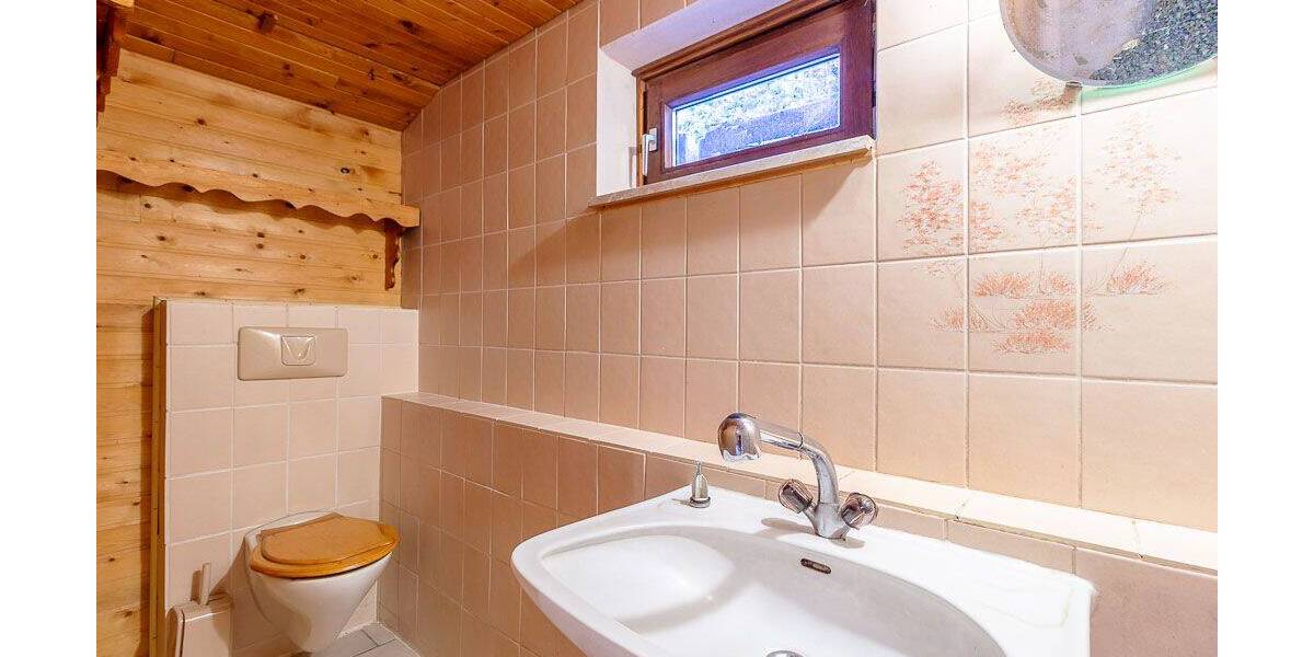 Einfamilienhaus Eckersdorf - 7 Zimmer, 175 m&sup2;, 478.000&euro; | Angebot:26501286